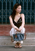 Load image into Gallery viewer, Legato Largo / Burden-Free Mini Vertical Shoulder Bag / LH-X0582