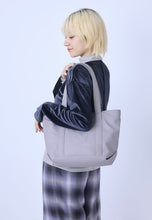 Load image into Gallery viewer, anello / NIMBUS Tote Bag / ATS1432
