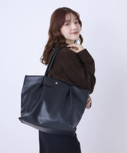 Load image into Gallery viewer, Legato Largo / Burden-Free PU Tote Bag / LH-W0161
