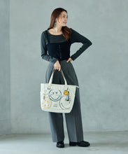 Load image into Gallery viewer, anello / SMILEY X anello Charm Tote Bag / SAN005
